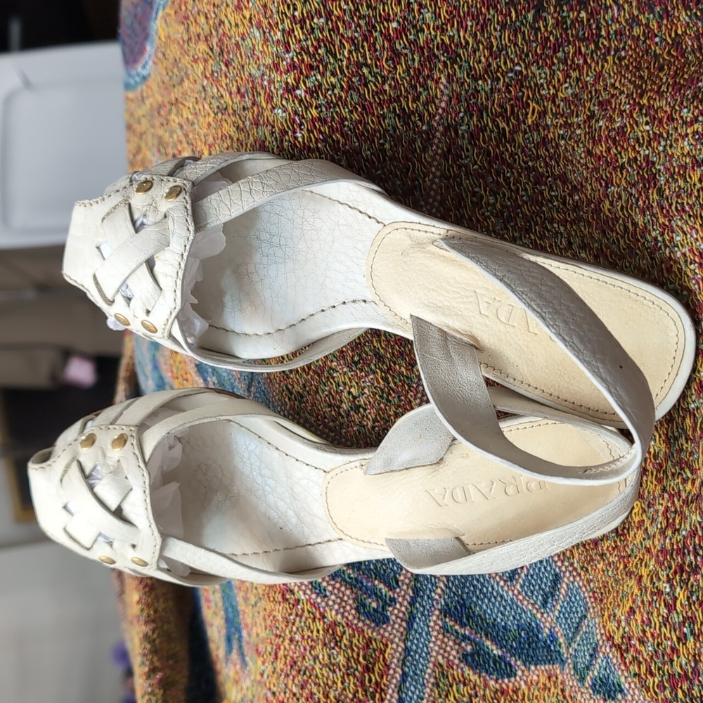 Prada Vintage White Sandals - Picture 3 of 12